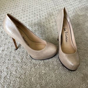 Pour La Victoire Platform heels